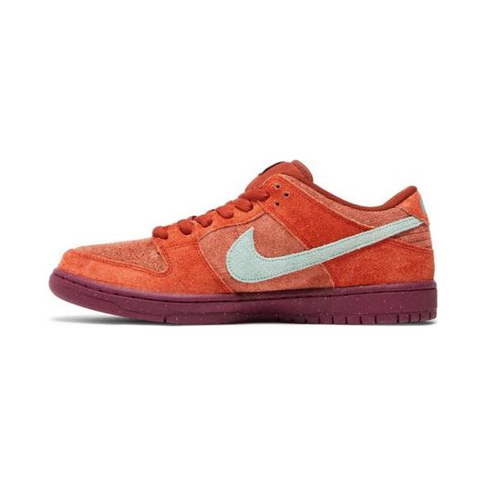 Nike SB Dunk Low Mystic Red Rosewood