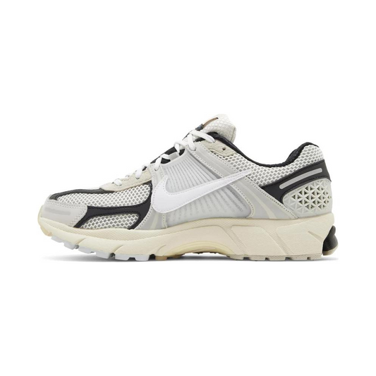 Nike Vomero 5 Supersonic Light Bone Black