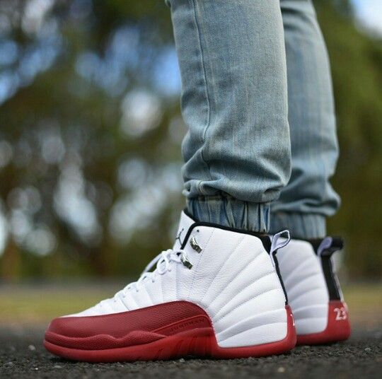 Jordan 12 Retro Low Golf Cherry